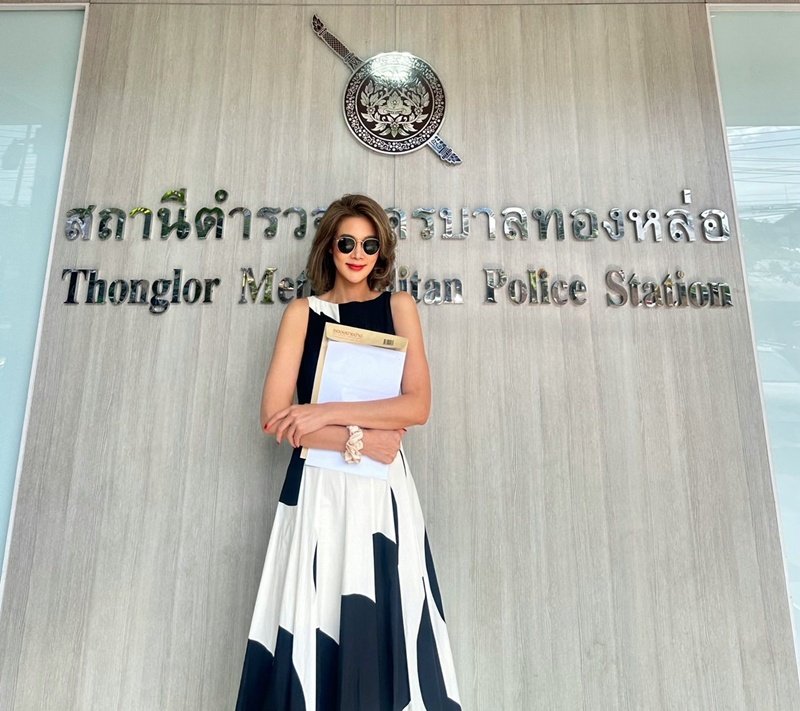 ปู มัณฑนา