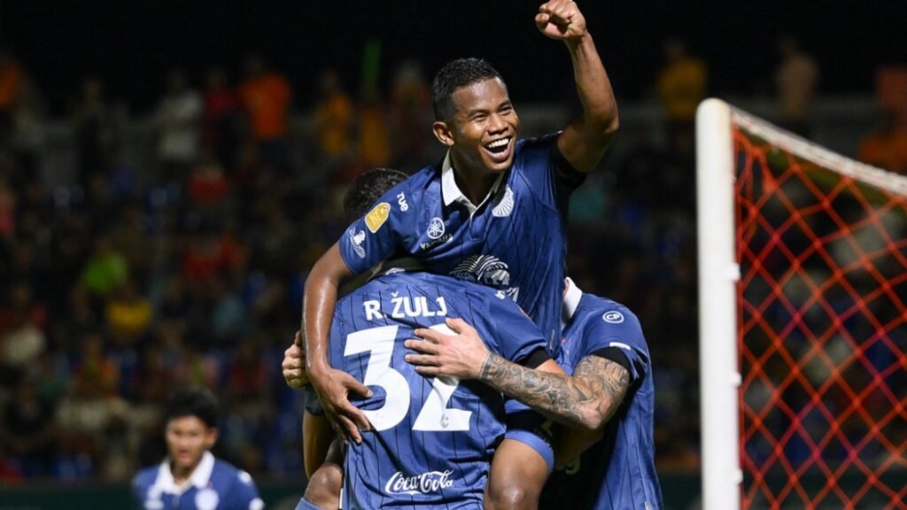 สุโขทัย พบ บุรีรัมย์ ยูไนเต็ด