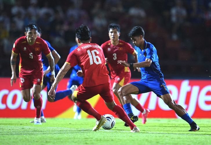 เวียดนาม พบ ไทย